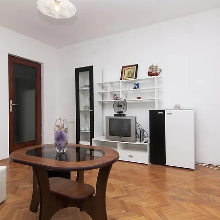 Apartment Katien 2002 Medulin